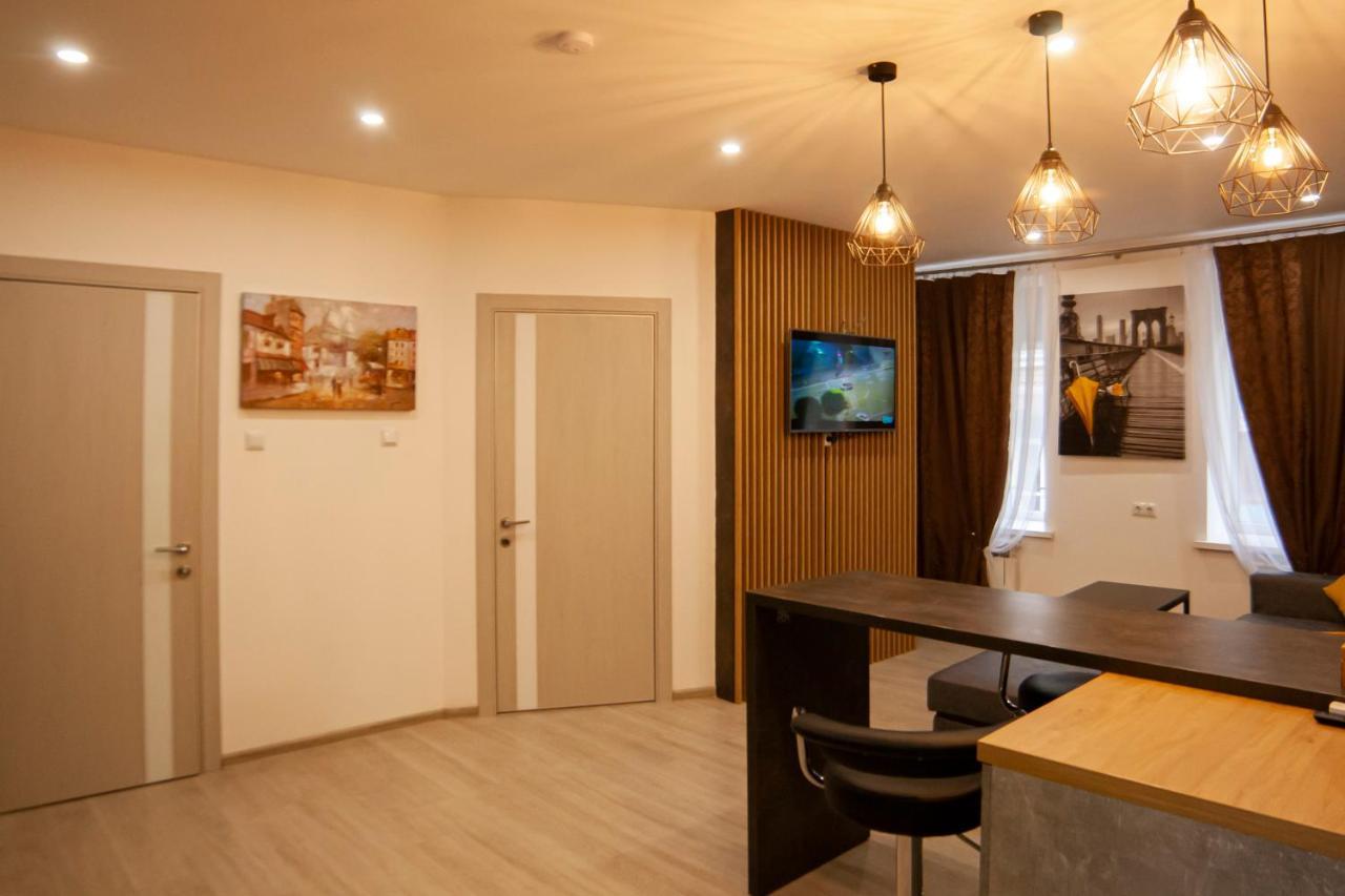 Ultra Lux 3 Rooms Apartment Near Arena City Kiev Exterior foto