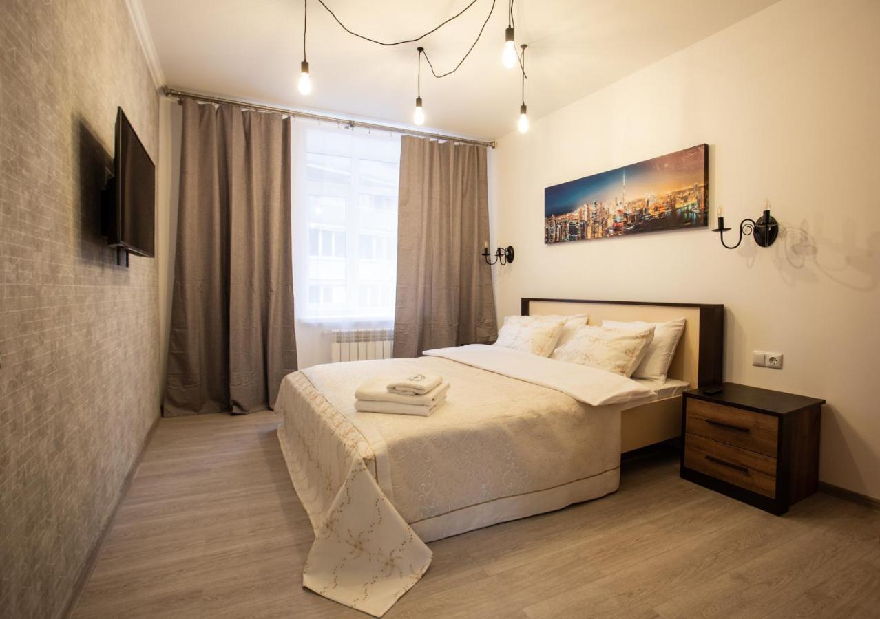 Ultra Lux 3 Rooms Apartment Near Arena City Kiev Exterior foto