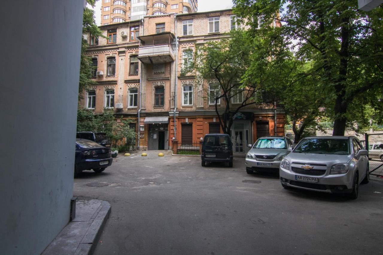 Ultra Lux 3 Rooms Apartment Near Arena City Kiev Exterior foto